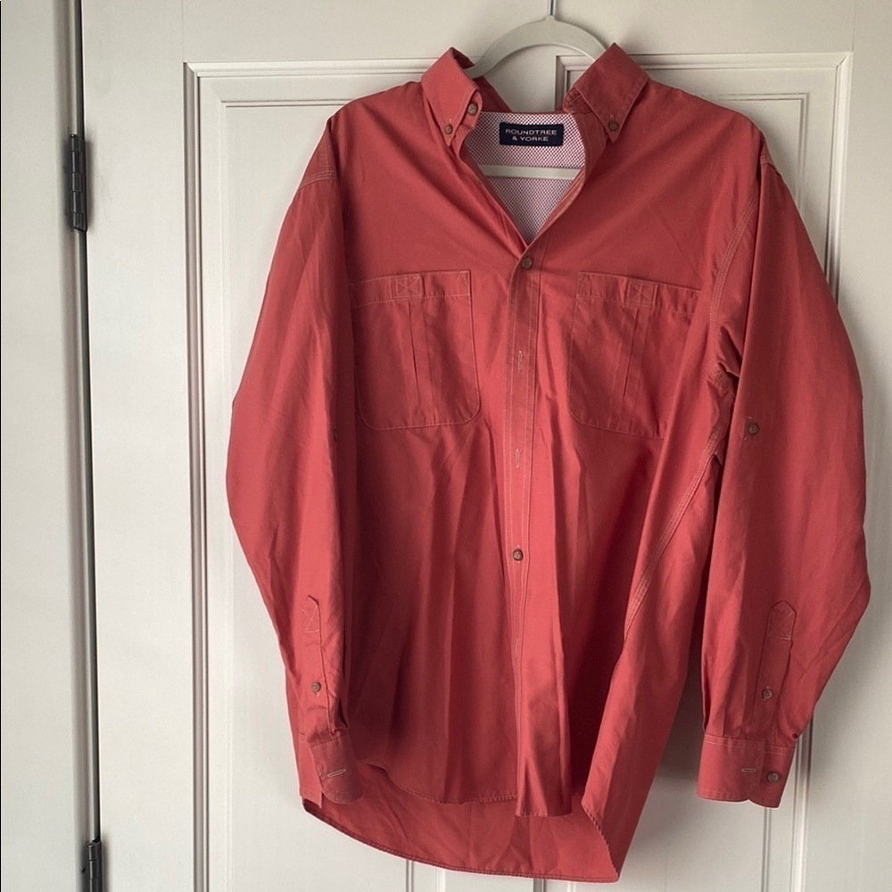 Roundtree & Yorke Fishing Shirt Size M Salmon Pink Long Sleeve Utility